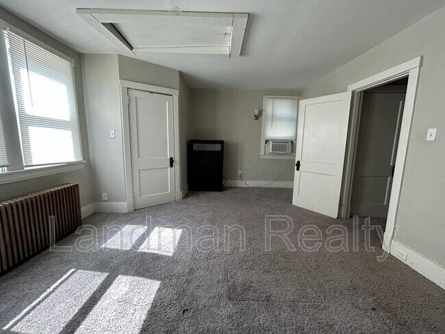 Foto del edificio - 420 Grace St