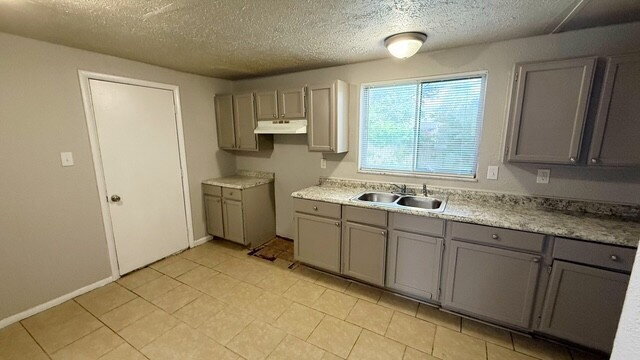 Building Photo - WEST SIDE 3 BEDROOM/ 1.5 BATH HOME AVAILABLE NOW!