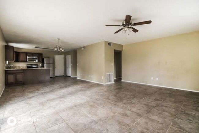 Building Photo - 2324 Yule Tree Dr, Edgewater, FL 32141