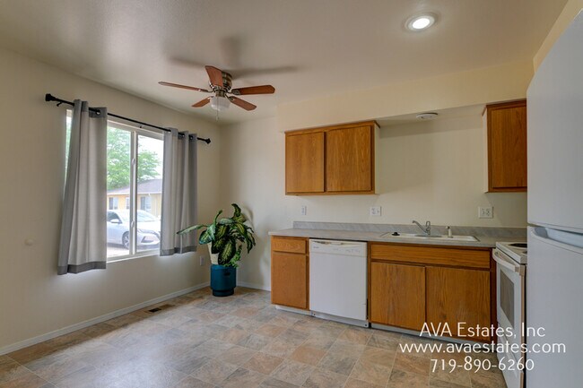Foto del edificio - 531 S Angus Ave