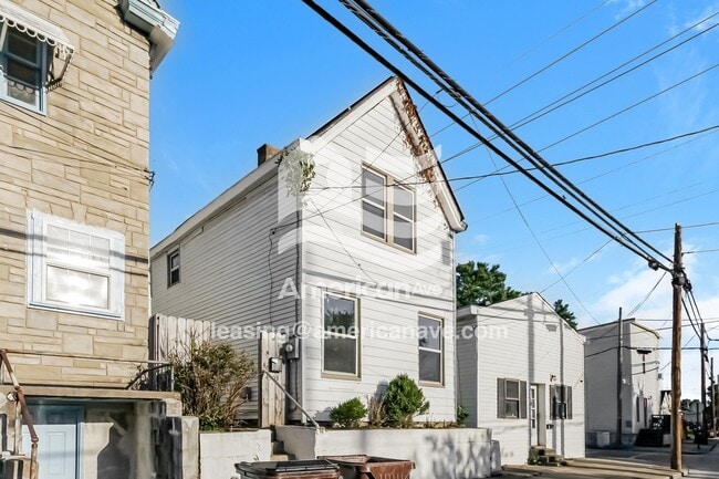 Foto del edificio - 4503 Decoursey Ave
