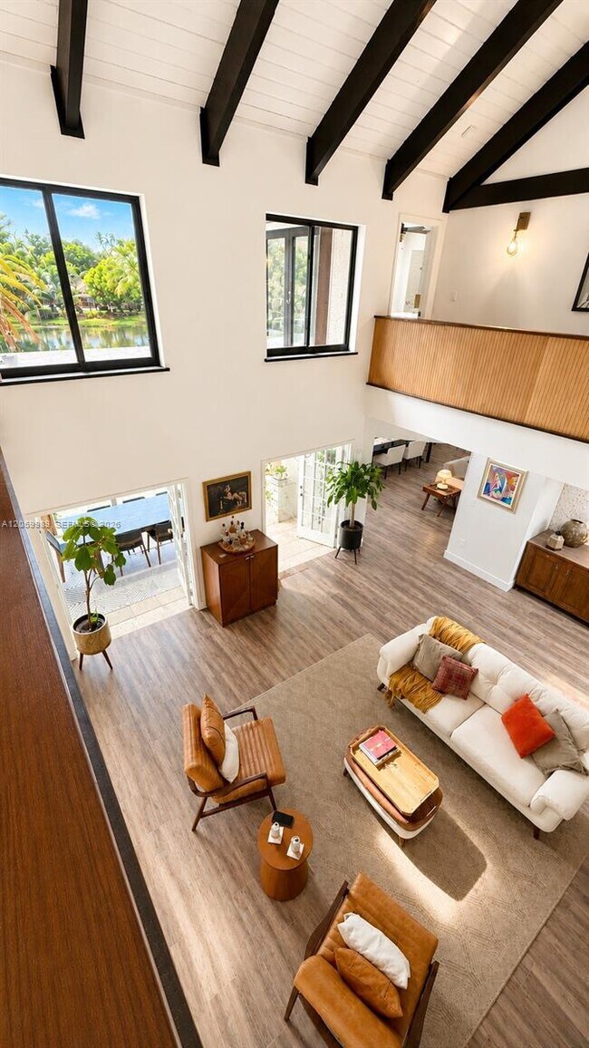 Foto del edificio - 10244 Vestal Ct