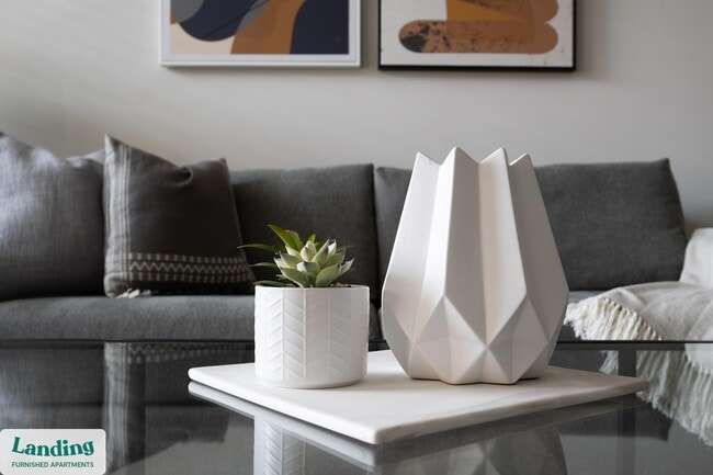 Building Photo - 16200 Croft Dr