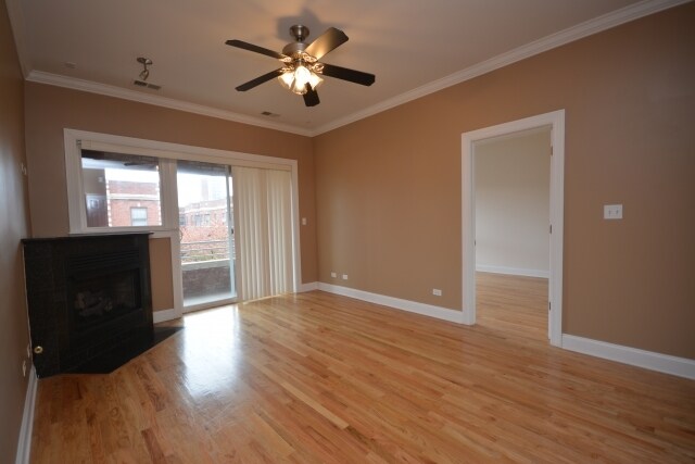 Building Photo - 1063 W Thorndale Ave
