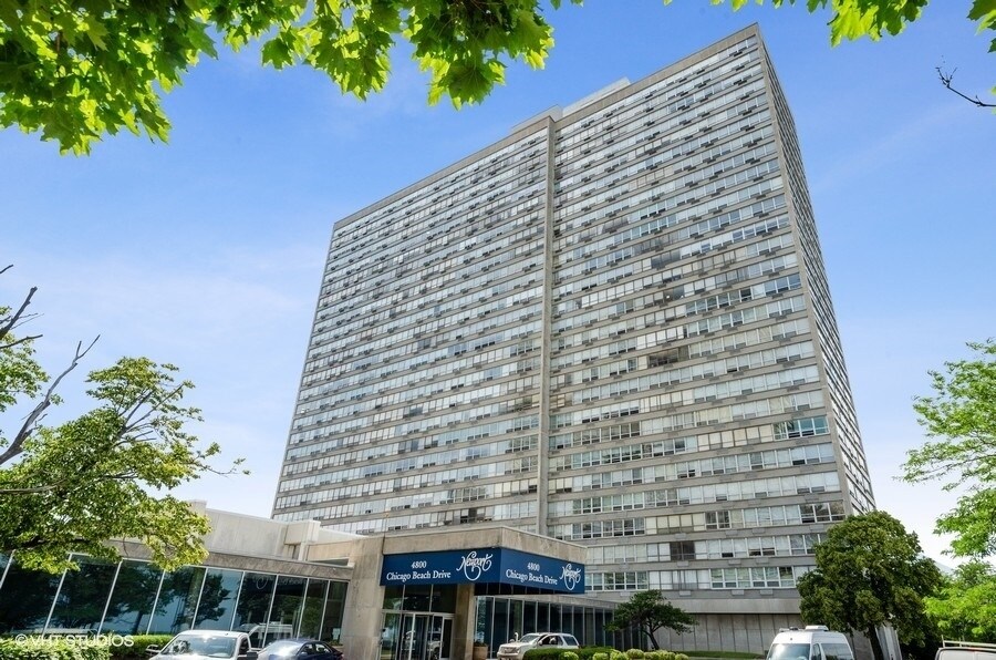 Primary Photo - 4800 S Chicago Beach Dr