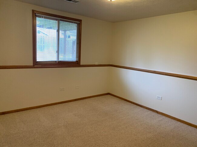 Foto del edificio - 4196 Ivanrest Ave SW