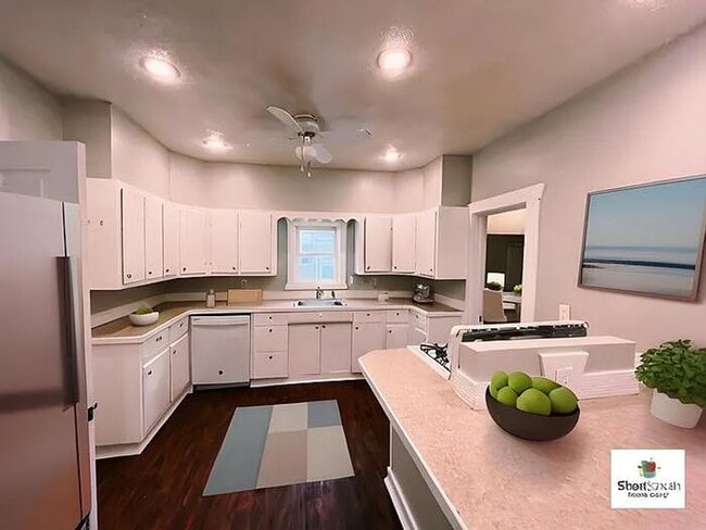 Foto del edificio - 5 bed 2 bath Single Family Home