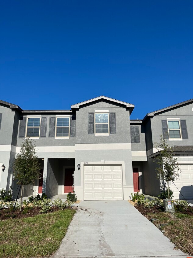 1498 Cassius St, Lutz, FL 33549 Townhome Rentals in Lutz FL