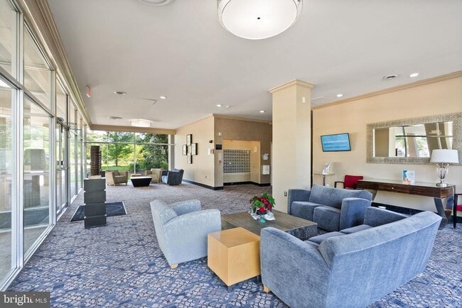 Foto del edificio - 6621 Wakefield Dr