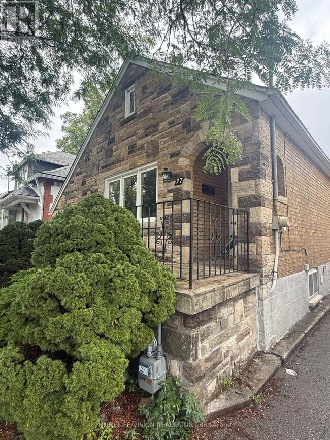Building Photo - 37 Wolverton Ave