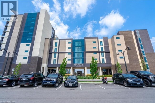 Building Photo - 16 Concord Pl