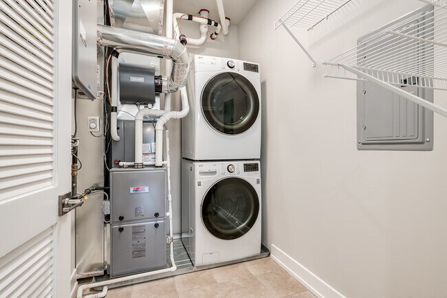 Foto del edificio - 2145 S Halsted St