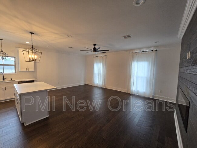 Foto del edificio - 2625 Banks St