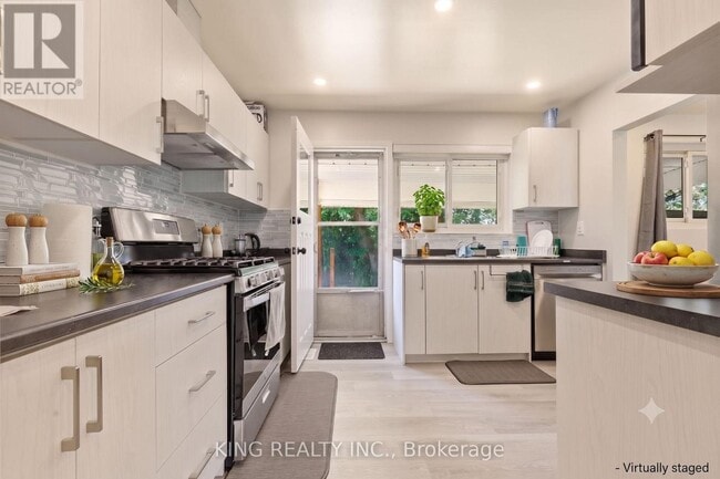 Building Photo - 5 Alderbury Crescent