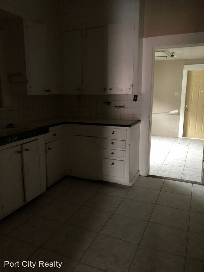 Foto del edificio - 3 br, 1 bath House - 2939 Jackson