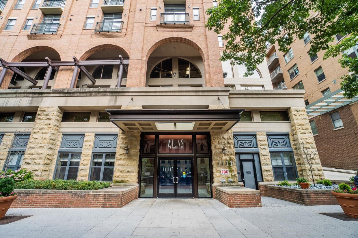 Photo - 1111 25th St NW (Washington, DC)