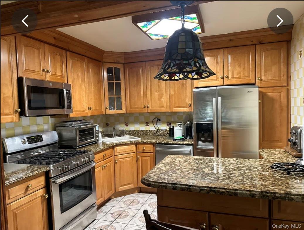 Building Photo - 144-23 175th St