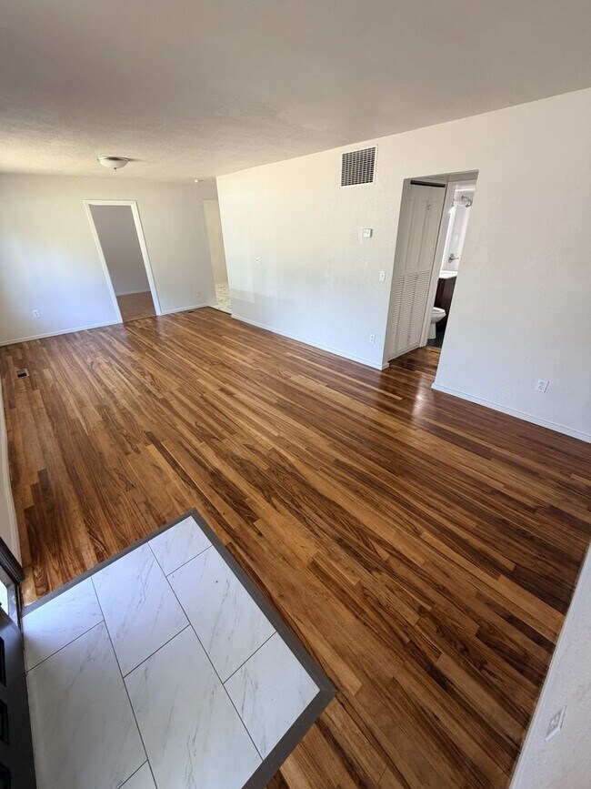 Foto del edificio - Beautifully Remodeled 3-Bedroom, 2-Bath Home