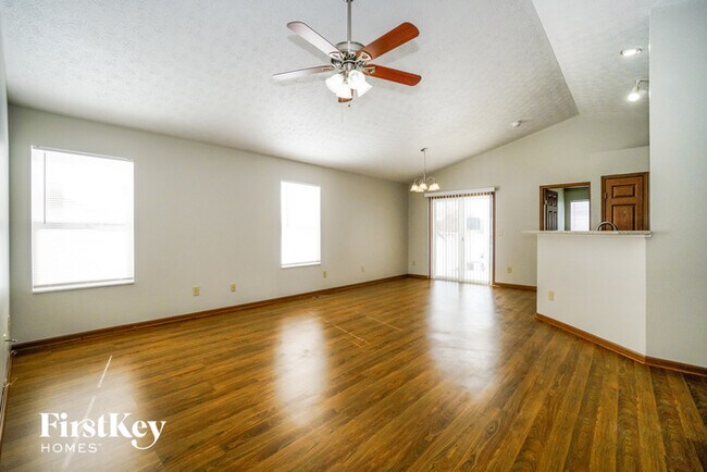 Building Photo - 983 Nolder Dr