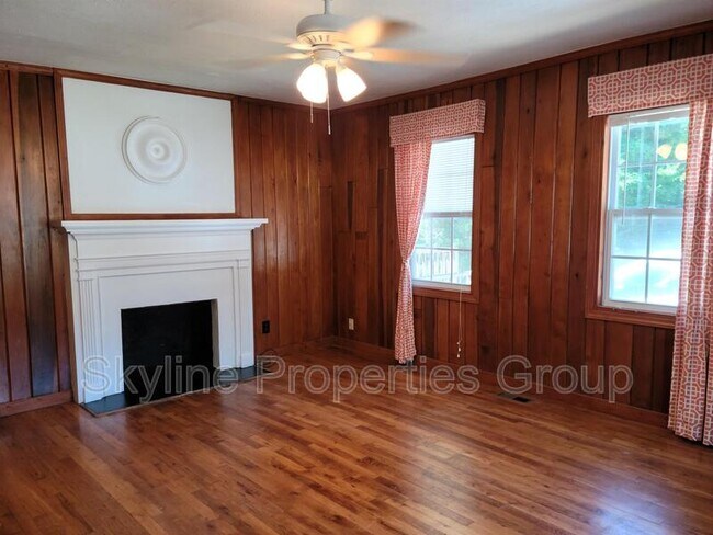 Foto del edificio - 780 Shiloh Rd NW
