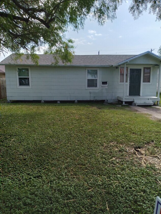 1025 E Fordyce Ave, Kingsville, TX 78363 House Rental in Kingsville