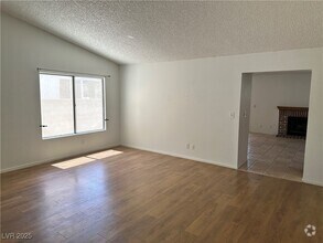 Building Photo - 363 Bradford Dr