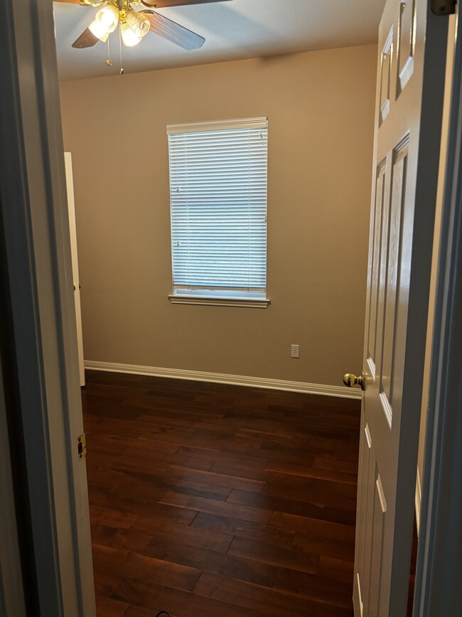 Foto del edificio - 17007 Copperhead Dr