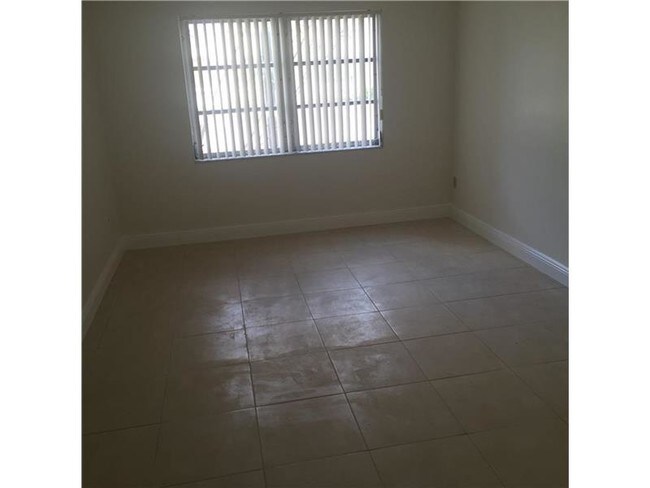 Foto del edificio - 7740 Camino Real