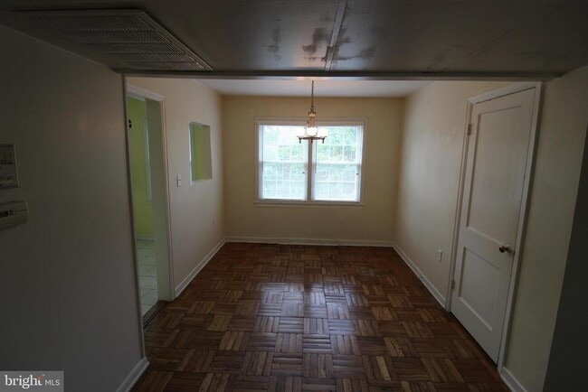 Building Photo - 1413 Belle View Blvd