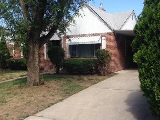 Building Photo - 4668 S Pearl St