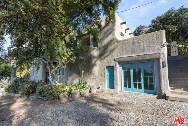 Building Photo - 1406 Cerro Gordo St