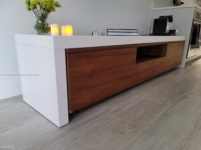 Foto del edificio - 2 br, 2 bath Condo - Brickell Heights 03