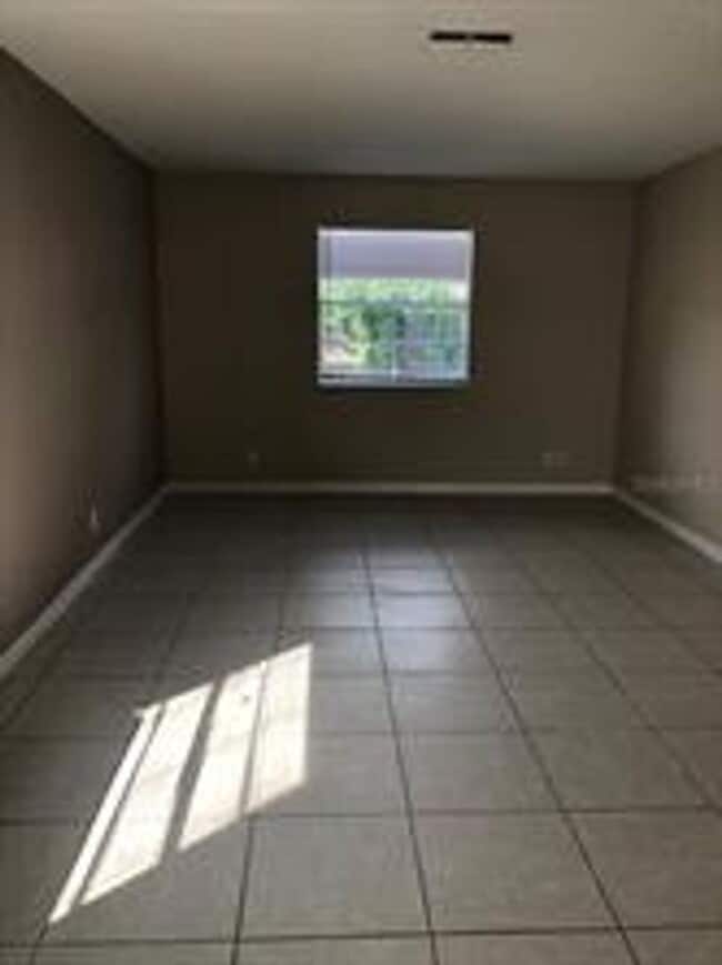 Building Photo - 4415 Barna Ave