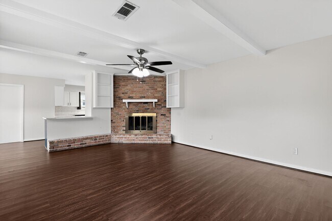 Foto del edificio - 6031 Rutherglenn Dr