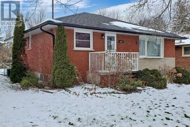 Building Photo - 410 Harris St