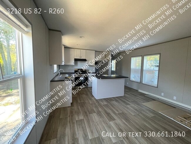 Building Photo - 3218 US 82-R260