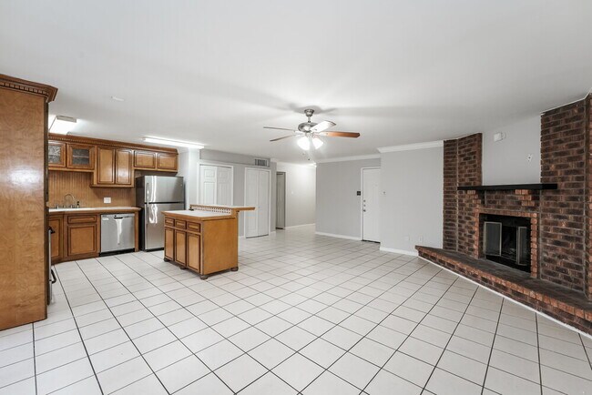 Foto del edificio - 2839 Canary Ln