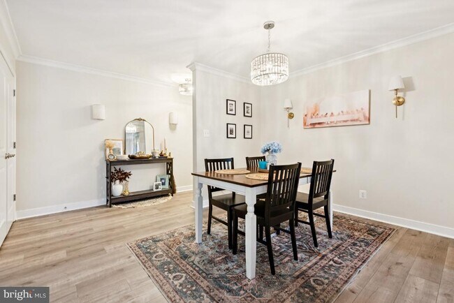 Building Photo - 1227 Gemini Dr