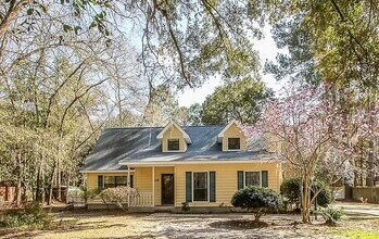 Building Photo - 130 Briarwood Ln
