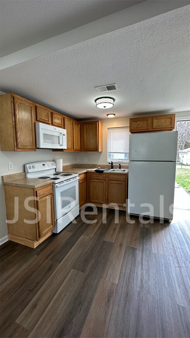 Foto del edificio - 1516 E 9th St