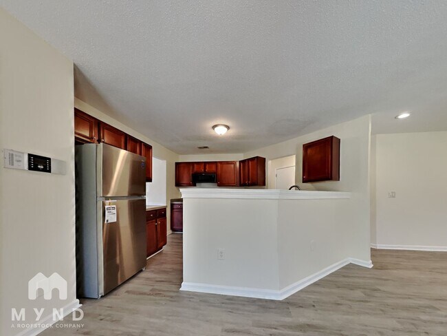 Foto del edificio - 6099 Trotters Cir