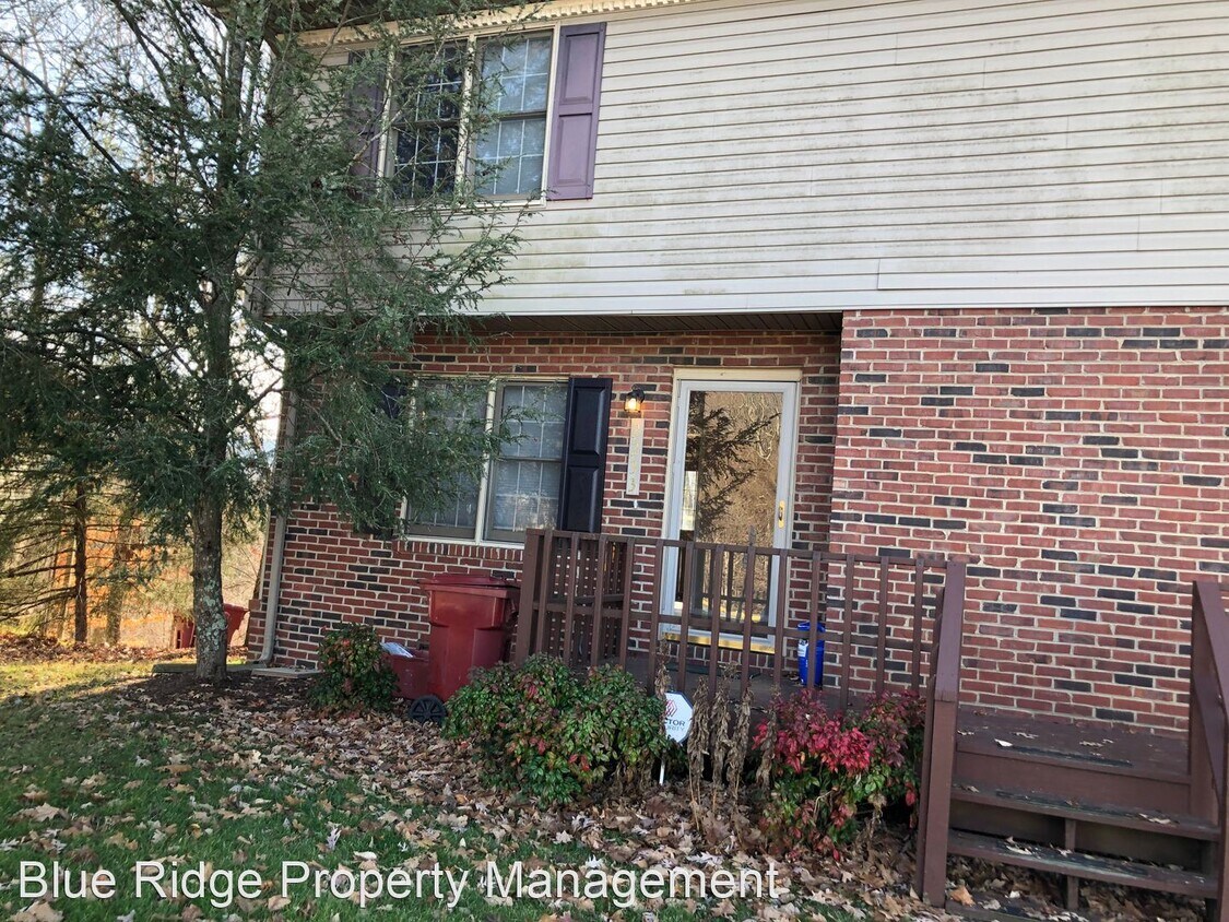 2233 Forest Acres Dr