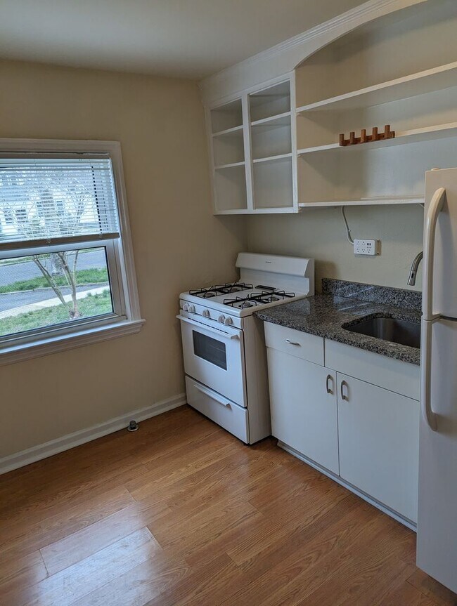 Foto del edificio - 1 bedroom | 1 bath - Oaklyn, NJ