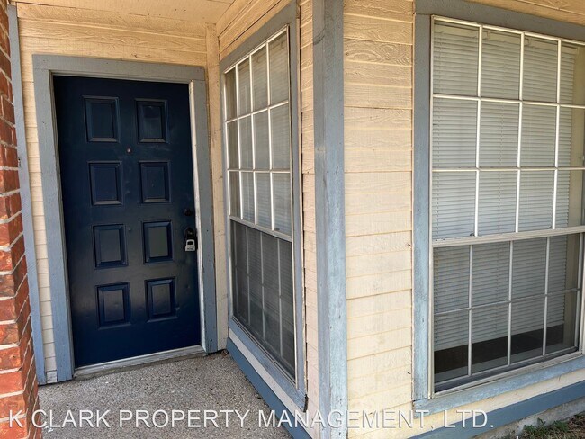Building Photo - 2 br, 1 bath House - 7009 SILVER CANYON