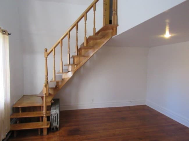 Building Photo - 2615 Sedgwick Ave