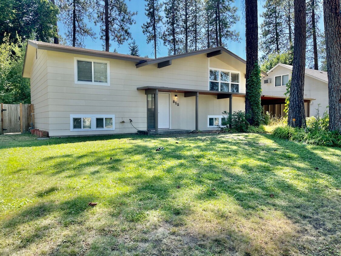 Primary Photo - New on the Market!