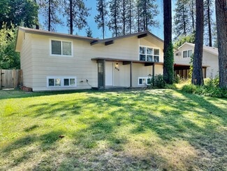 Building Photo - 815 W Woodway Ave