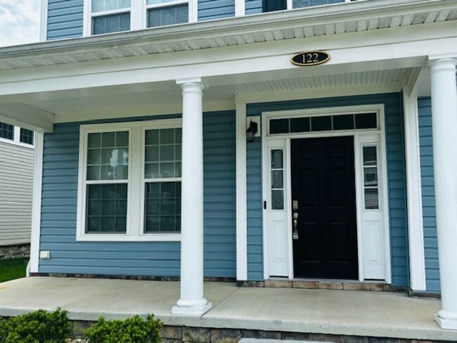 Building Photo - Hillpoint Estates