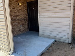 Building Photo - 1900 Dover St Building Photo - 1900 Dover St