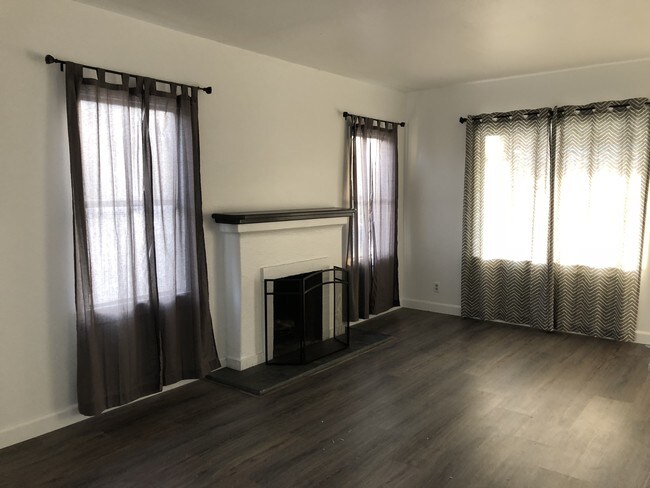 living room with gas fireplace - 478 Arcade Dr